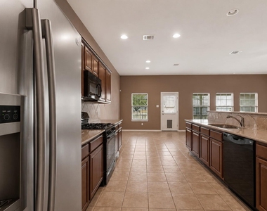 354 Camelia Pkwy - Photo Thumbnail 7