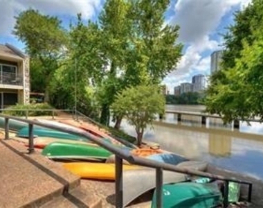 500 E Riverside Dr - Photo Thumbnail 21