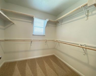 225 Saide St - Photo Thumbnail 14