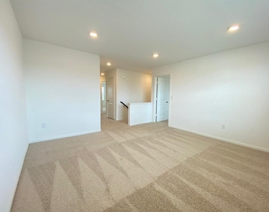 225 Saide St - Photo Thumbnail 11