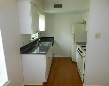 2516 Enfield - Photo Thumbnail 5