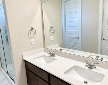 148 Riverhill Dr - Photo Thumbnail 13