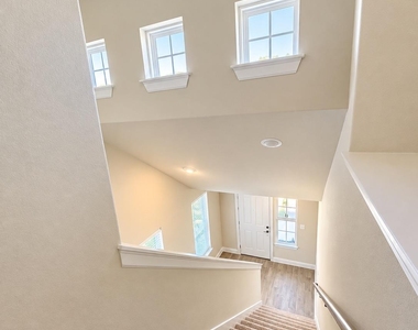 148 Riverhill Dr - Photo Thumbnail 21
