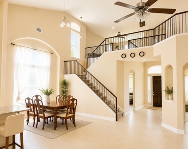 2413 Bowen St - Photo Thumbnail 8