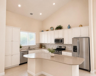 2413 Bowen St - Photo Thumbnail 17