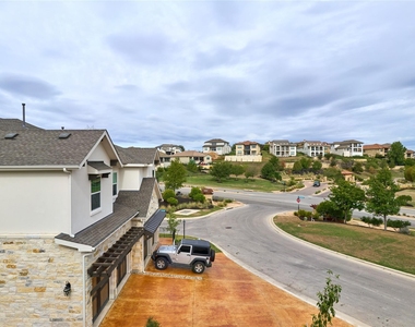 105 Beneteau Dr - Photo Thumbnail 25