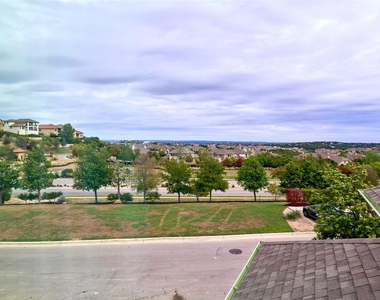 105 Beneteau Dr - Photo Thumbnail 26