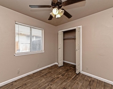 14700 Menifee St - Photo Thumbnail 19