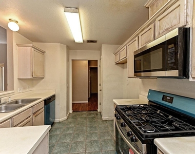 14700 Menifee St - Photo Thumbnail 9