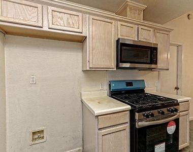 14700 Menifee St - Photo Thumbnail 11