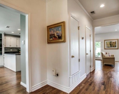 101 Rosemary Ave - Photo Thumbnail 4