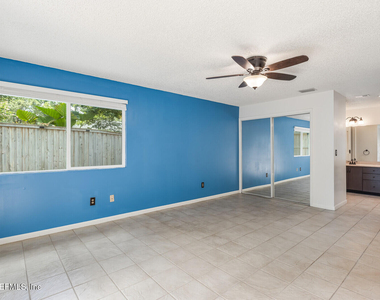 4765 Marsh Hammock Drive W - Photo Thumbnail 18