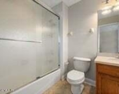 235 Vale Drive - Photo Thumbnail 15