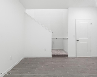28 Disston Cove - Photo Thumbnail 4