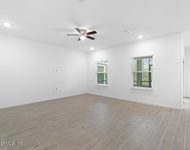 28 Disston Cove - Photo Thumbnail 7