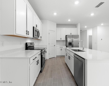 28 Disston Cove - Photo Thumbnail 12