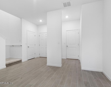 28 Disston Cove - Photo Thumbnail 5