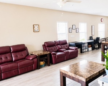3938 Bloomfield Court - Photo Thumbnail 12