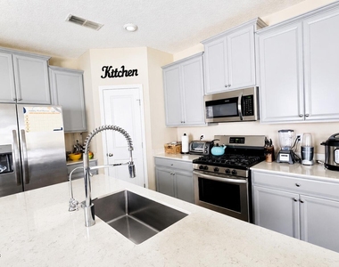 3938 Bloomfield Court - Photo Thumbnail 8
