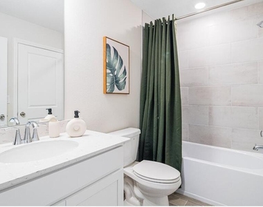 146 Hubbard Bend - Photo Thumbnail 15