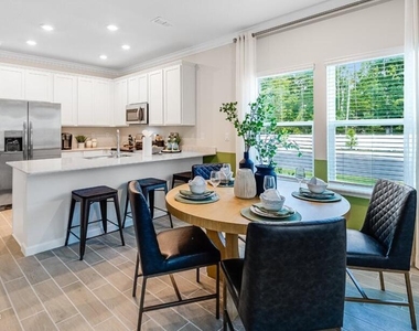 146 Hubbard Bend - Photo Thumbnail 7