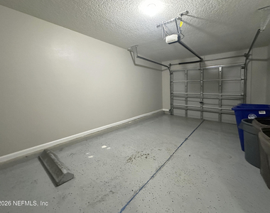 1036 N Black Cherry Drive - Photo Thumbnail 18