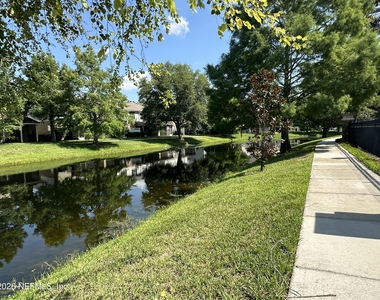 1036 N Black Cherry Drive - Photo Thumbnail 28