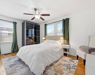 2749 Hendricks Avenue - Photo Thumbnail 5