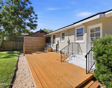 2749 Hendricks Avenue - Photo Thumbnail 11