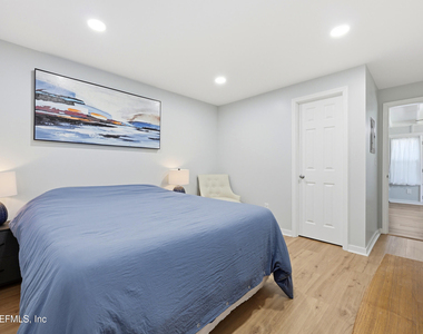 2749 Hendricks Avenue - Photo Thumbnail 18