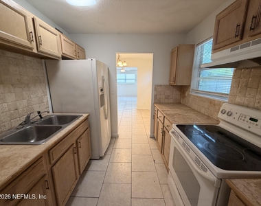6631 N Bo Peep Drive - Photo Thumbnail 3