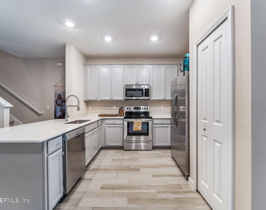 2639 Sandy Dune Drive - Photo Thumbnail 6