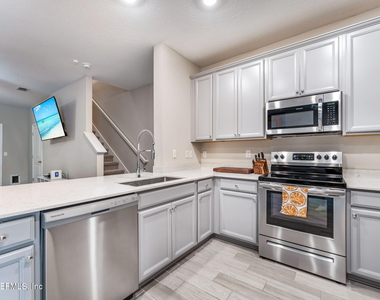2639 Sandy Dune Drive - Photo Thumbnail 7