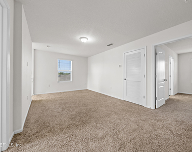 8279 Meadow Walk Lane - Photo Thumbnail 15