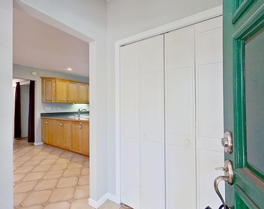 1301 Kings Road - Photo Thumbnail 2