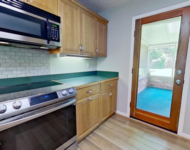 1301 Kings Road - Photo Thumbnail 5