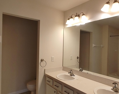4847 Parkhurst Place - Photo Thumbnail 16