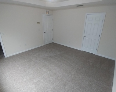 4847 Parkhurst Place - Photo Thumbnail 6