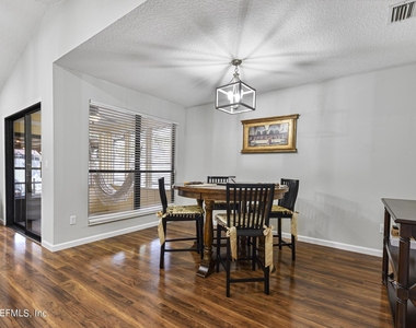 9126 Trevi Circle W - Photo Thumbnail 9