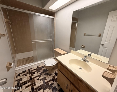 4403 Windergate Drive - Photo Thumbnail 3