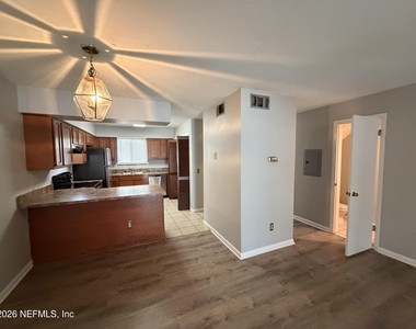4403 Windergate Drive - Photo Thumbnail 11