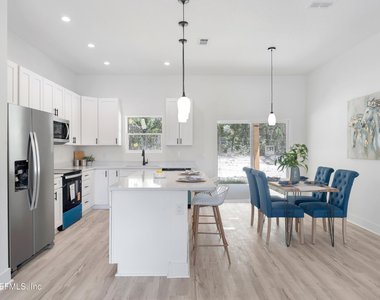 7467 Donald Street - Photo Thumbnail 9