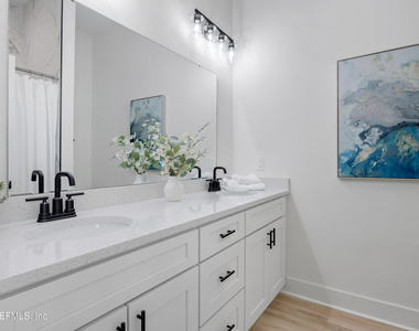 7467 Donald Street - Photo Thumbnail 18