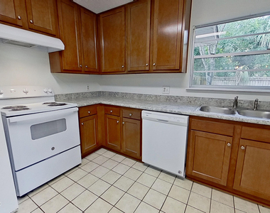 1615 Seminole Road - Photo Thumbnail 8