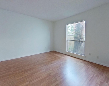 1615 Seminole Road - Photo Thumbnail 12