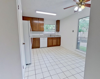1615 Seminole Road - Photo Thumbnail 7