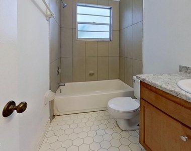 1615 Seminole Road - Photo Thumbnail 17