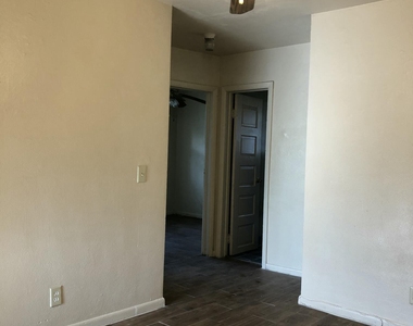 1845 19th Street - Photo Thumbnail 6