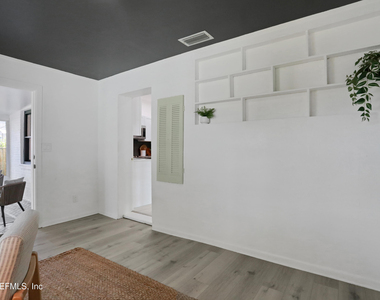 4725 French Street - Photo Thumbnail 13