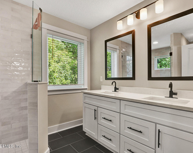 218 E 2nd Street - Photo Thumbnail 13